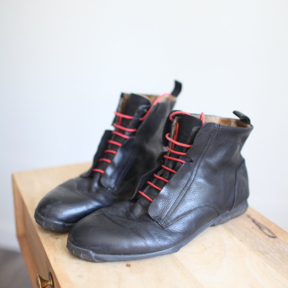 John Fluevog vintage black Leather lace up ankle Boots mens 11 - Picture 9 of 11